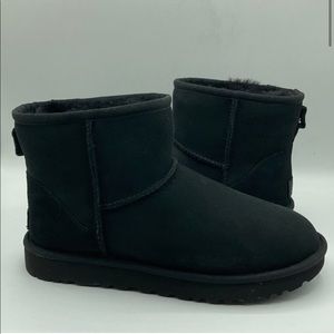 UGG Women's Classic Mini II Suede Sheepski…